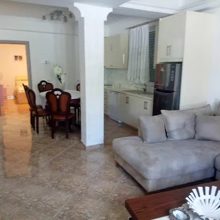 Ferienhaus Ajlins Holidays Hause Delvine